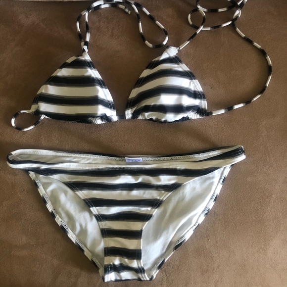 BNWOT Striped Bikini (PLASTIC STILL ON THE BIKINI BOTTOM) - Picture 1 of 2